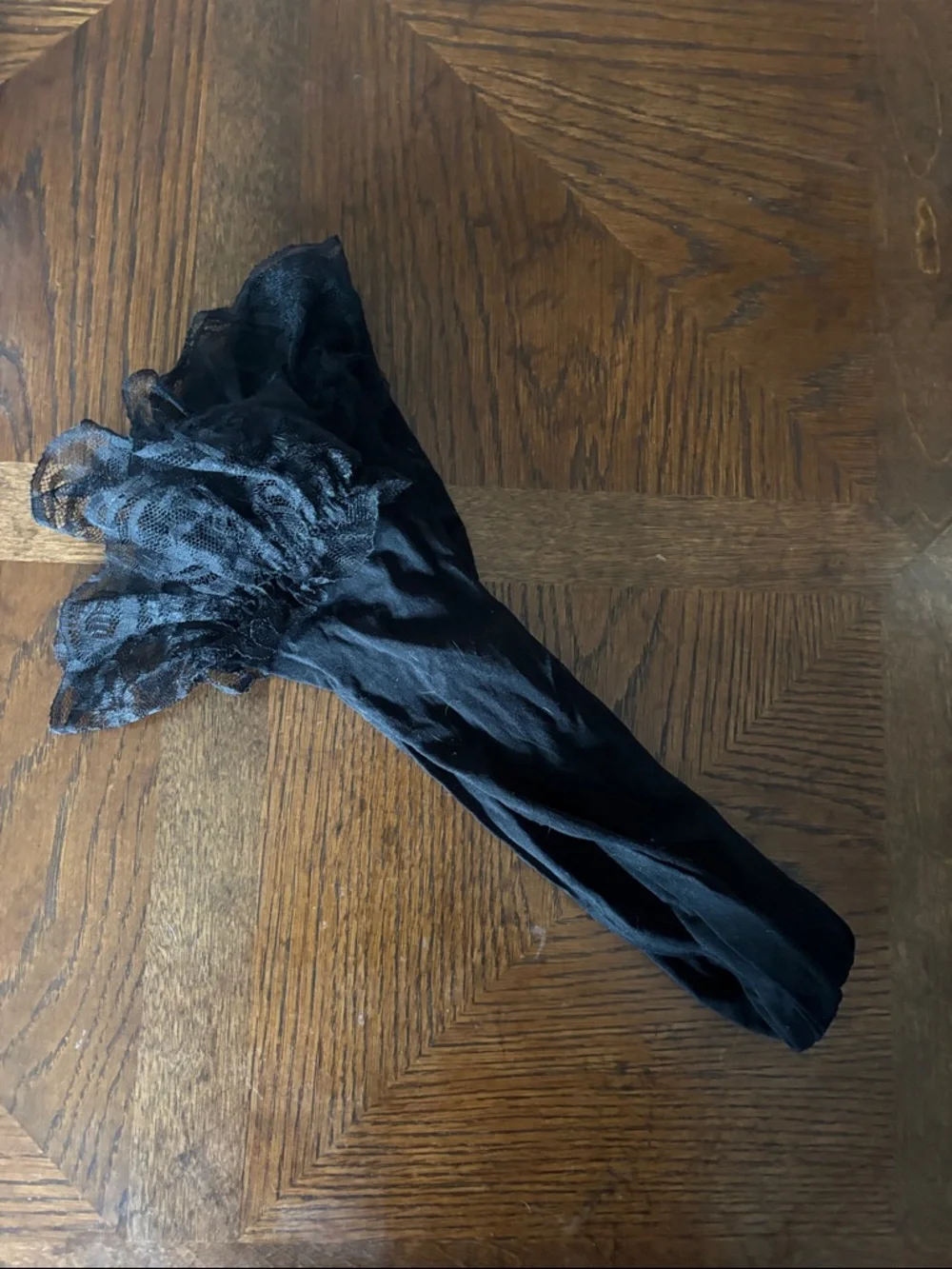 Black lace trim thigh high stockings - sheer hoisery